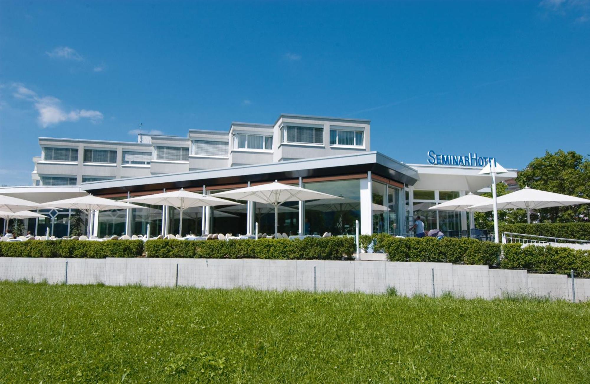 Seminarhotel Am Aegerisee Unterägeri Exterior foto
